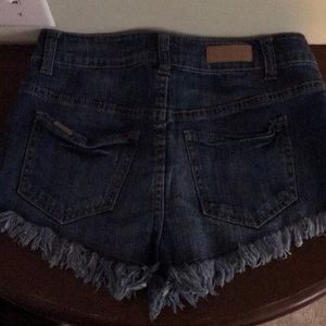 Cut off shorts
